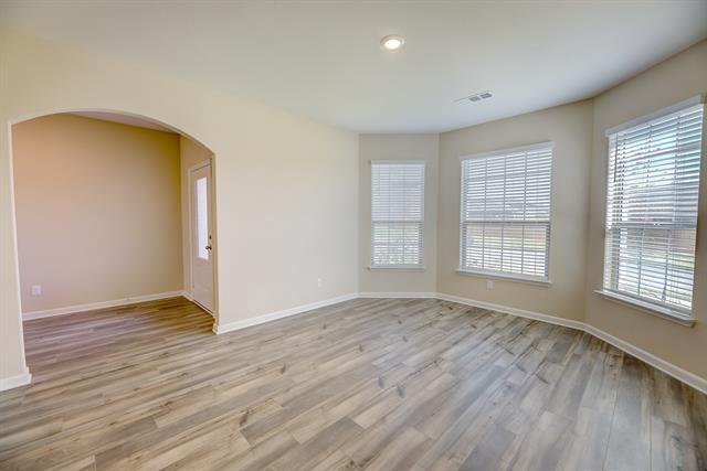 Foto del edificio - 1717 Cotton Blossom Ln