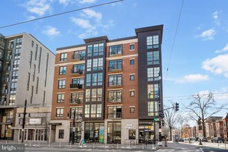 Building Photo - 301 H St NE