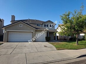 Building Photo - 1114 Cambridge Ct