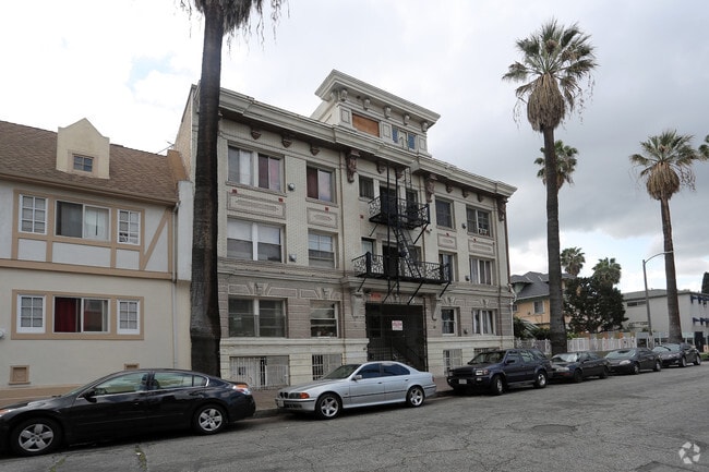 Building Photo - 1214 Lake Apartments