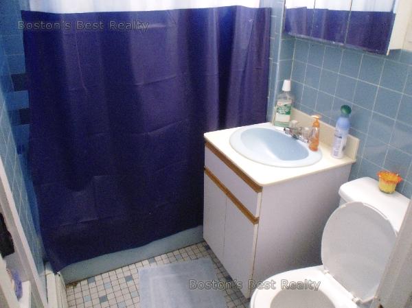 Building Photo - 322 Summit Ave