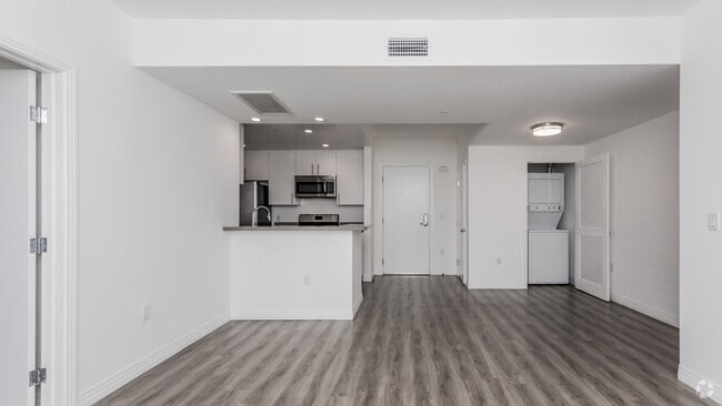 2BR, 2BA - Roberts Hall