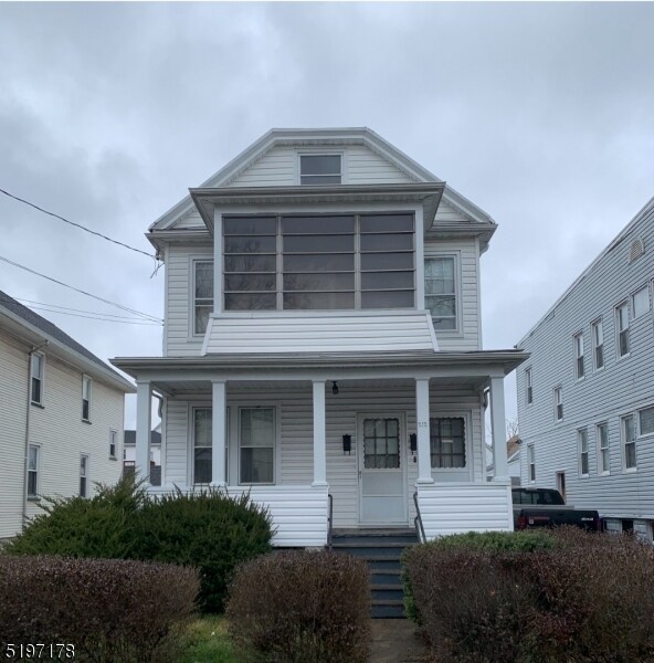 Primary Photo - 212 W Price St