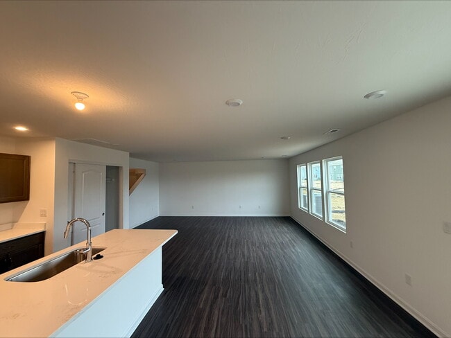 Building Photo - 3345 Sunbeam Pl