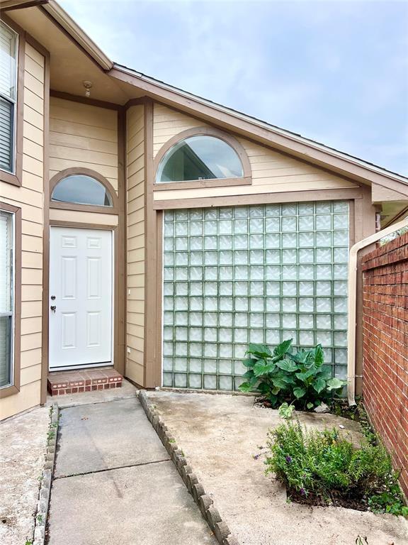 Foto del edificio - 10119 Reedwood Ln