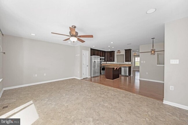 Building Photo - 7 New Gate Ct