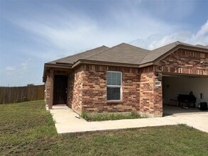 Building Photo - 14213 Prairie Sod Ln