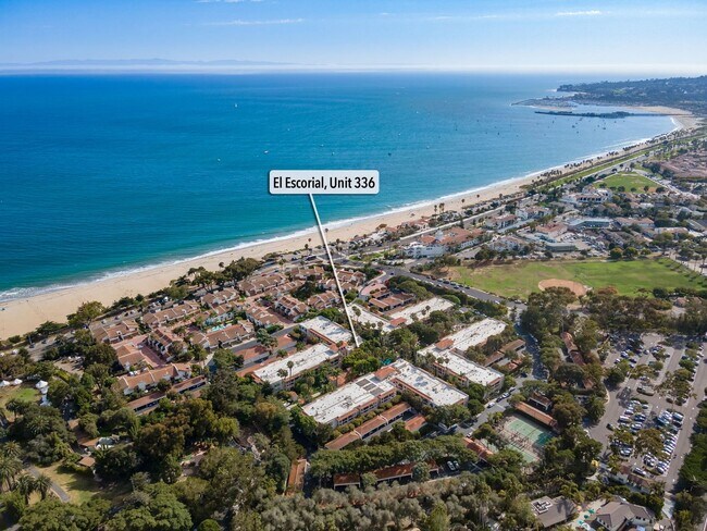 Foto del edificio - Extremely Rare Opportunity – 2 Bed / 2 Bat...