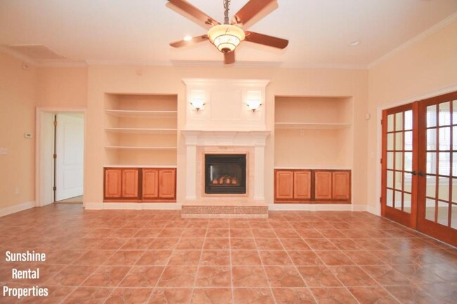 Building Photo - 9173 Abingdon Dr