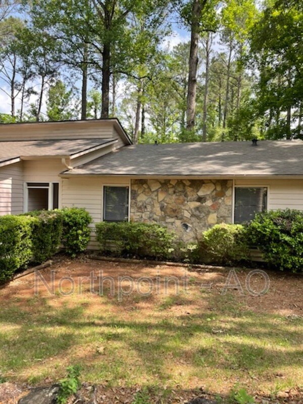 Foto principal - 1515 Captain Thomas Ct