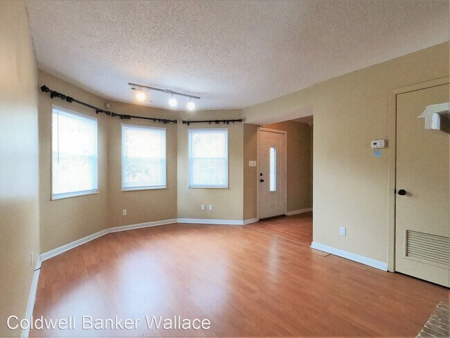 Foto del edificio - 2 br, 1.5 bath House - 7601 Chatham Circle