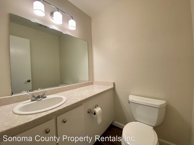 Building Photo - 2 br, 1.5 bath House - 6496 Meadow Pines Ave