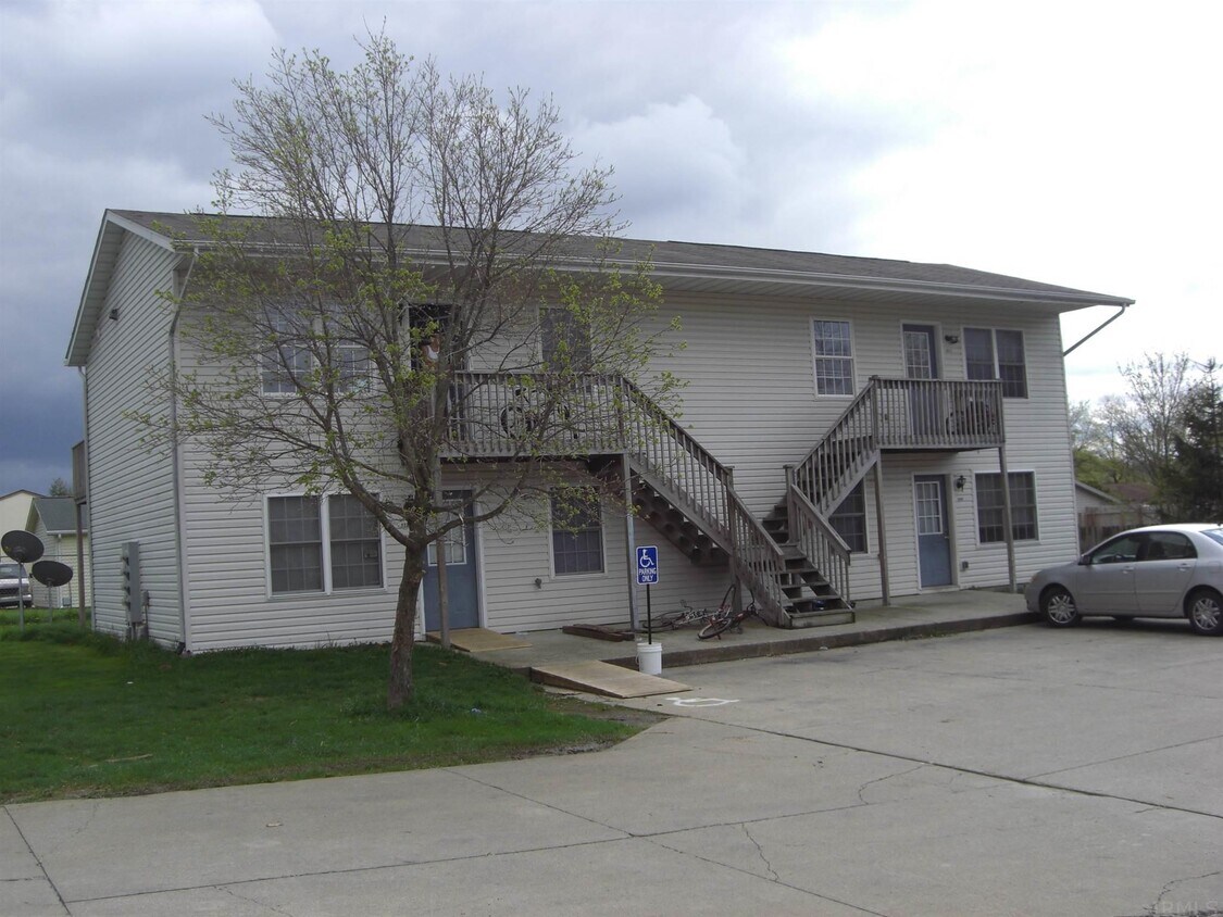 Primary Photo - 5213 Raubs Ln