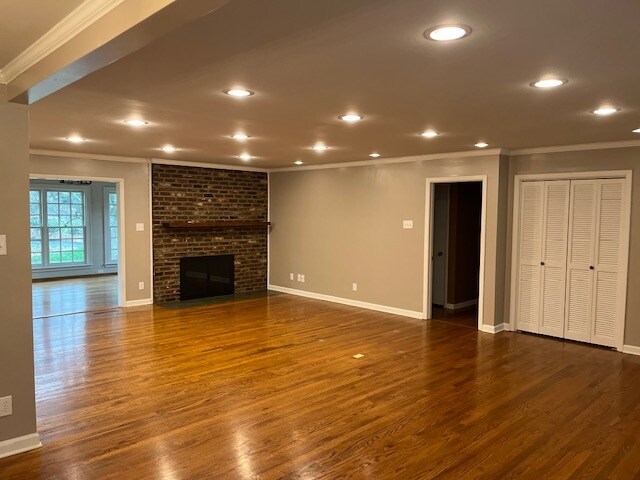 Foto del edificio - 8020 Lennox Dr NW