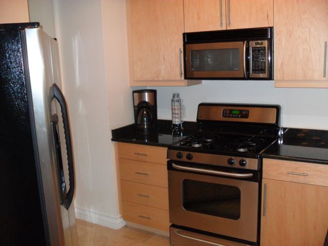 Foto del edificio - Meridian - Luxury 1Bdr/Bath Fully Furnishe...