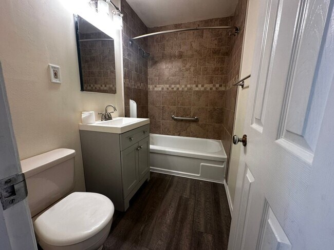 Foto del edificio - Clairemont Mesa House with Pool