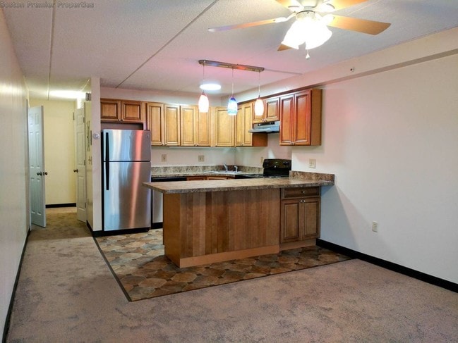 Building Photo - 176 Presidents Ln