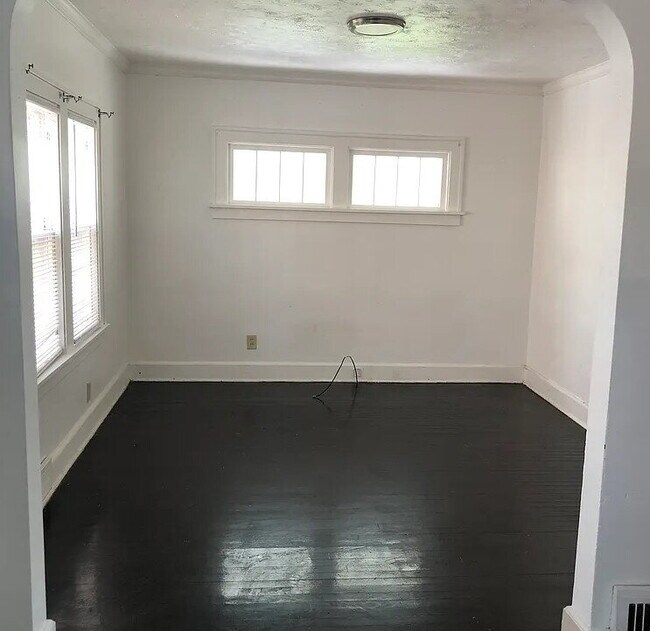 Foto del edificio - "Ready Now - 1368 Sq Ft of Comfort!"