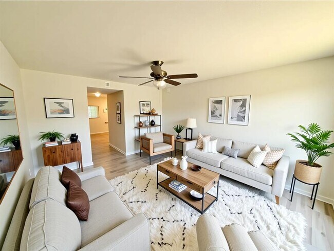 Foto del edificio - 14106 White Heather Dr