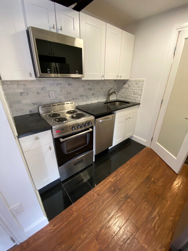 Building Photo - 245 Bergen St