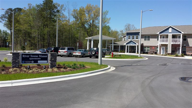 Foto principal - 200 Becker Dr