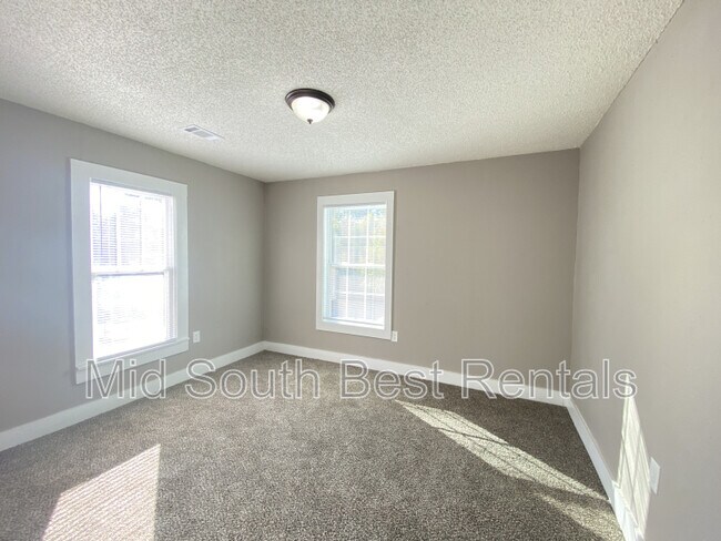 Building Photo - 8100 W 35th St