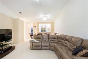 Foto del edificio - 1340 Charleston Square Dr