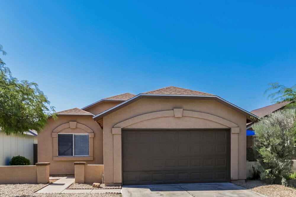 Foto principal - 6933 W Nicolet Ave