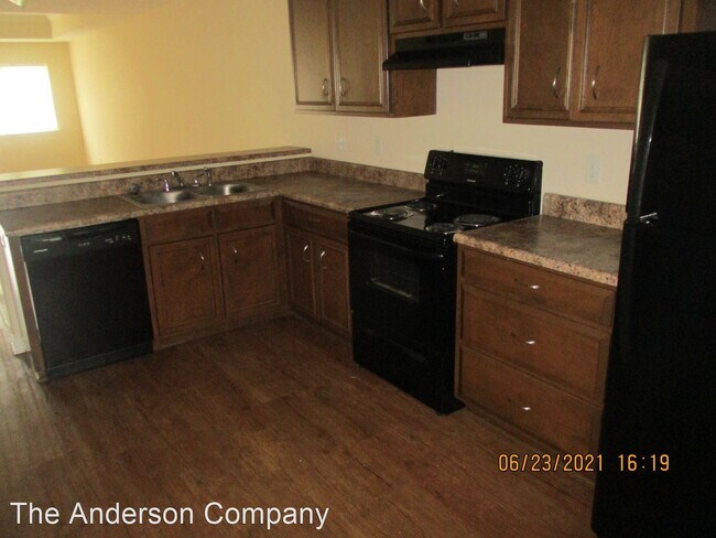Foto del edificio - 3 br, 2 bath House - 121-B Magnolia Ct.