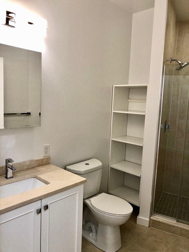 Building Photo - 24 Monmouth Ct