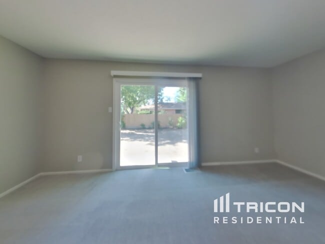 Building Photo - 2830 Judith Ln