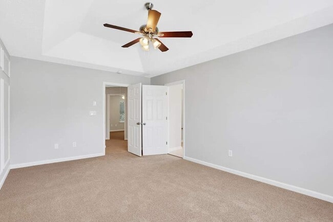 Building Photo - 1700 Chanson Pl NE