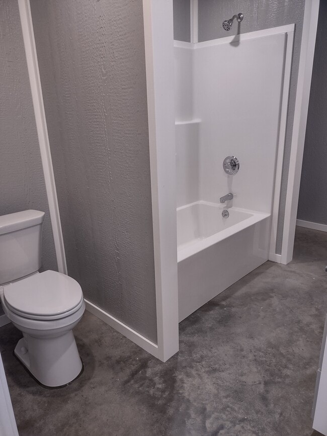 Building Photo - 546 J Strange Ave