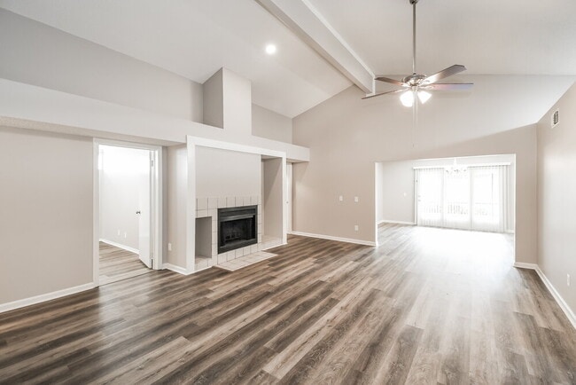 Foto del edificio - 11325 McNichols Ct