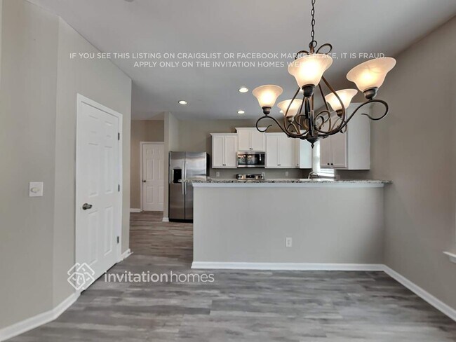 Foto del edificio - 1808 Laurel Green Way