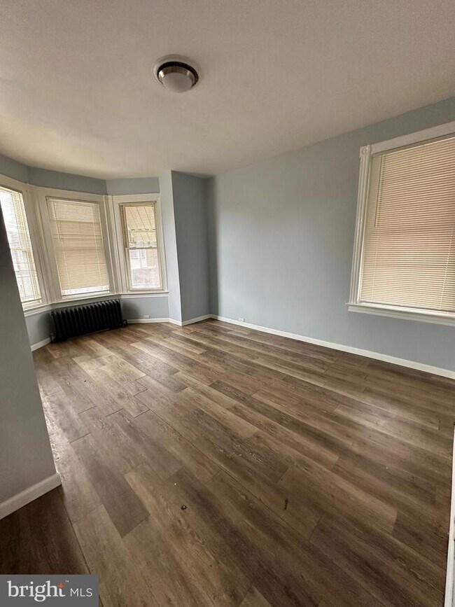 Building Photo - 519 N 58th St
