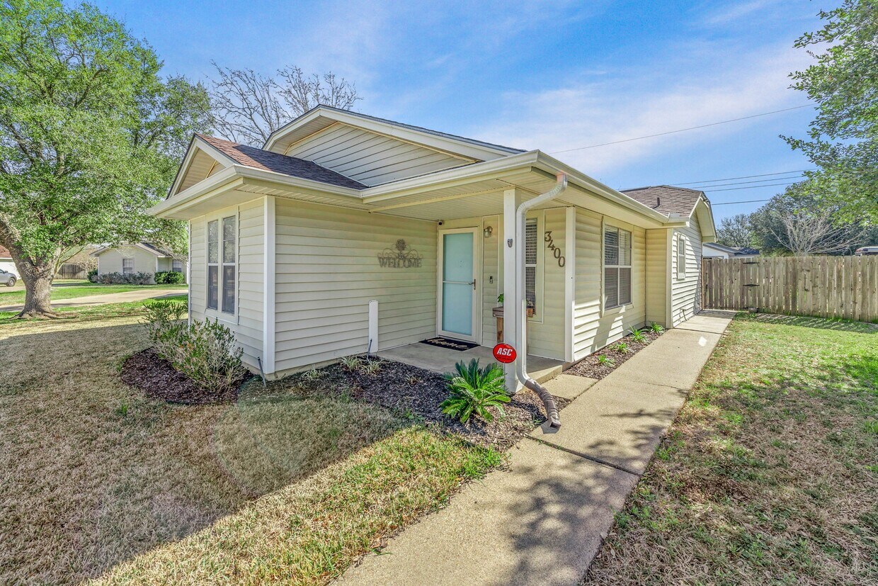 Foto principal - 3400 Timberline Ct