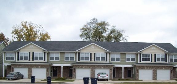 Building Photo - 3033 Valencia Cir