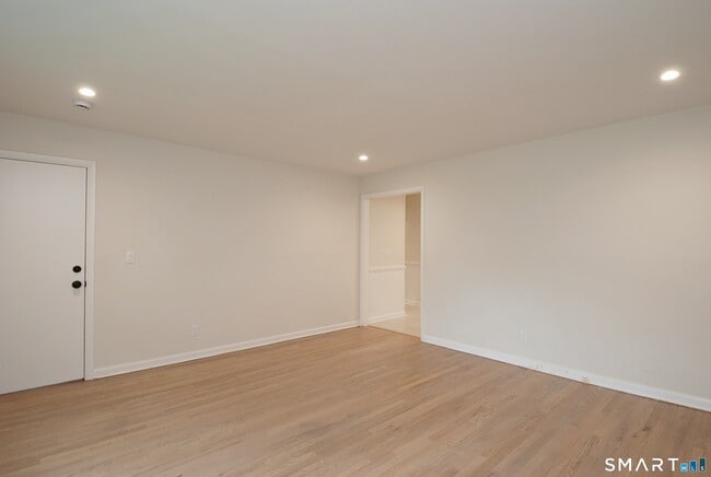Building Photo - 306 Courtland Ave