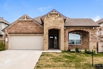 Building Photo - 13709 Mcarthur Dr