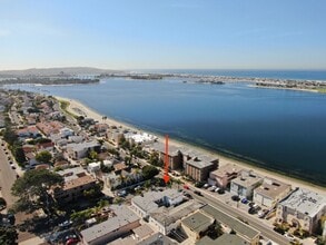 Building Photo - 3817 Riviera Dr