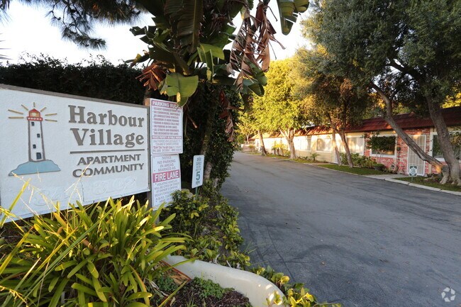 Foto del edificio - Harbour Village