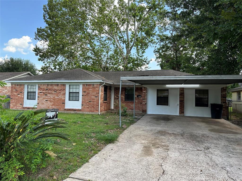 Primary Photo - 1210 Mooney Rd