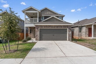Building Photo - 466 Spinnaker Loop