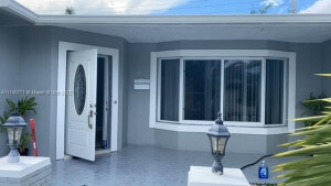 Foto del edificio - 2120 N 32nd Ct