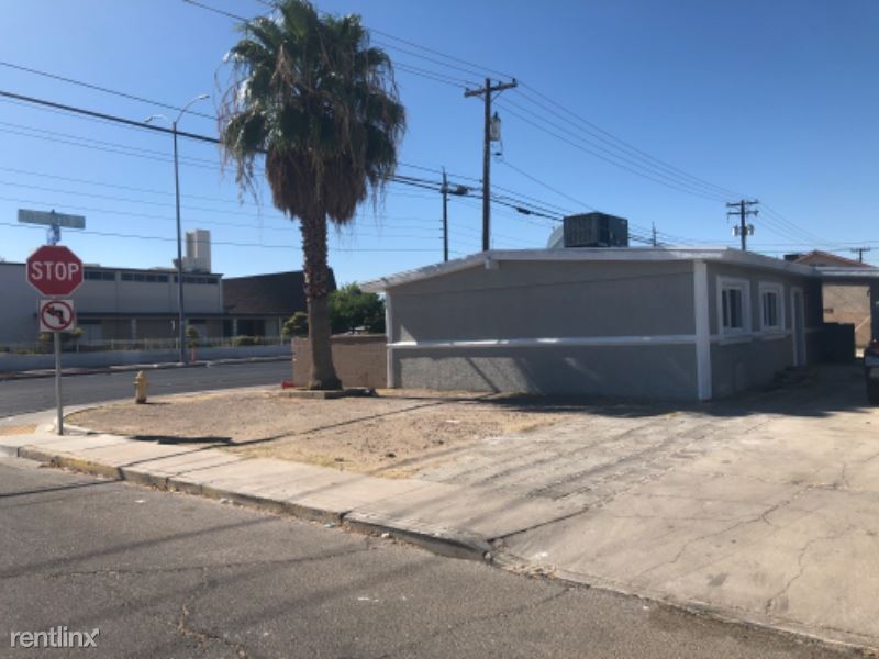 Primary Photo - 3 br, 1 bath House - 2500 Taylor Ave