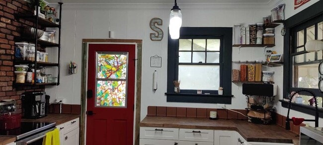 Photo - 3122 Lincoln Ave House