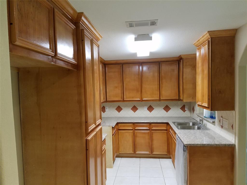 Foto principal - 5530 Melanite Ave