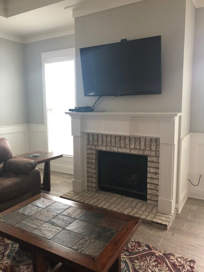 Building Photo - 4847 E Cypress Loop