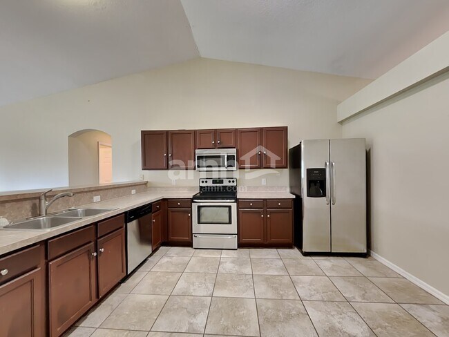 Foto del edificio - 6451 NW Halibut St
